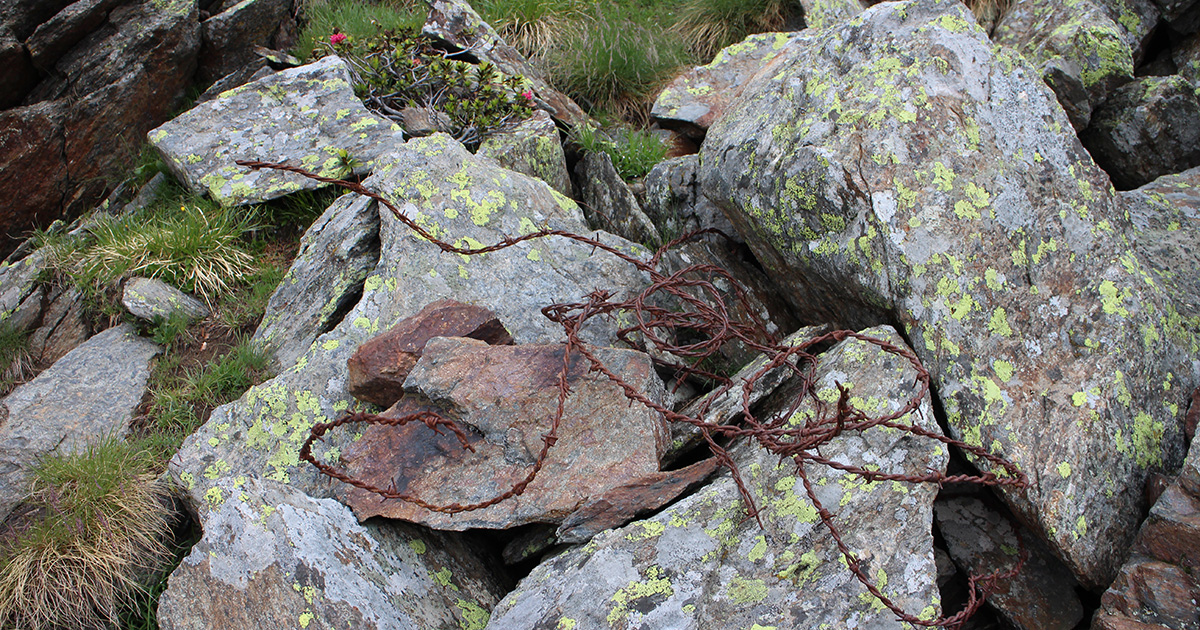 Monte Serodine, trinceramenti sulla cima di Bleis