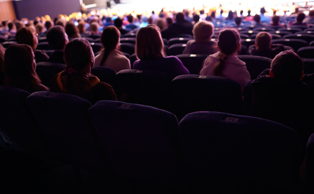 platea con persone