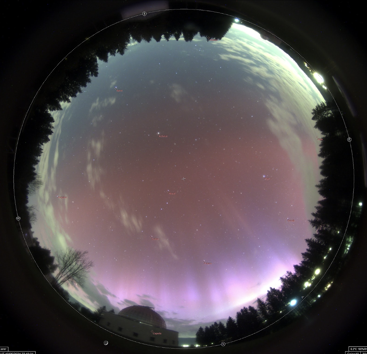 Immagine dell’aurora visibile dall’Osservatorio Astrofisico di Asiago la notte del 10 maggio 2024, copriva quasi tutto il cielo 