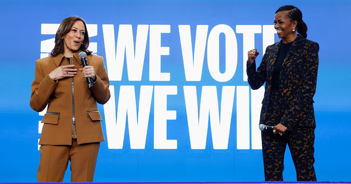 Kamala Harris e Michelle Obama durante un comizio elettorale. Foto: Reuters