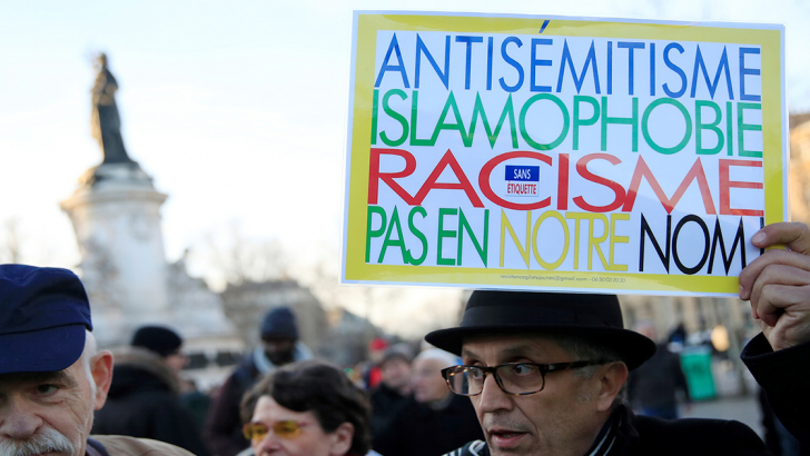 manifestazione contro il razzismo