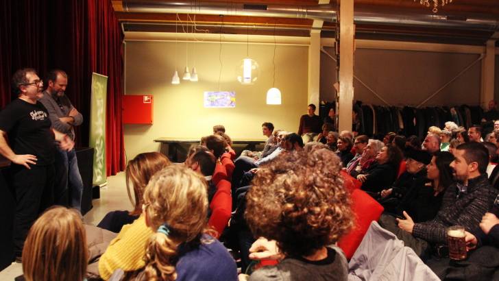 Andrea Pennacchi e Mirko Artuso dialogano con il pubblico al Teatro del Pane (foto di Giovanna Bison)