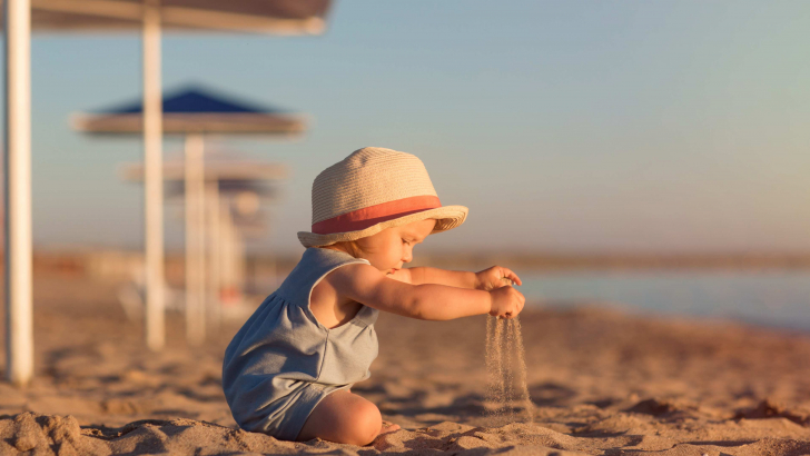 bambino in spiaggia